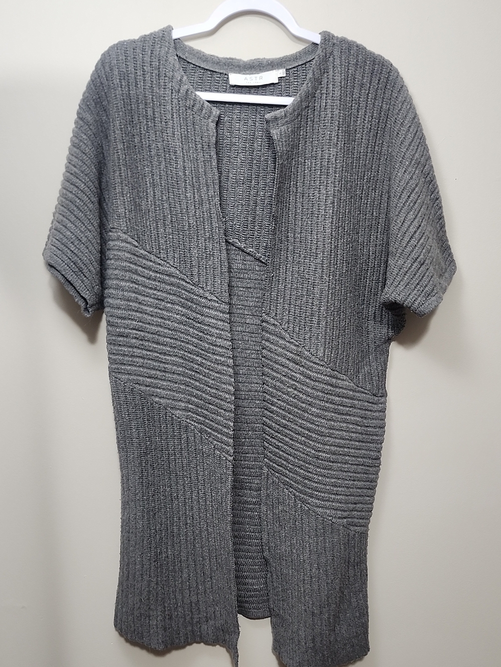 ASTR the Label Mixed-Rib Short Sleeve Sweater Heather Grey Wool Blend Minimalist